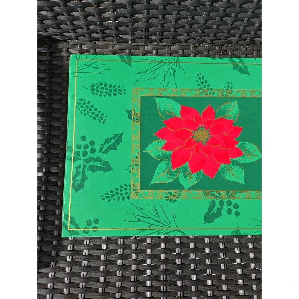 SET of 8 Vintage Christmas Poinsettia Vinyl Placemats!! BEAUTIFUL HOLIDAY DECOR